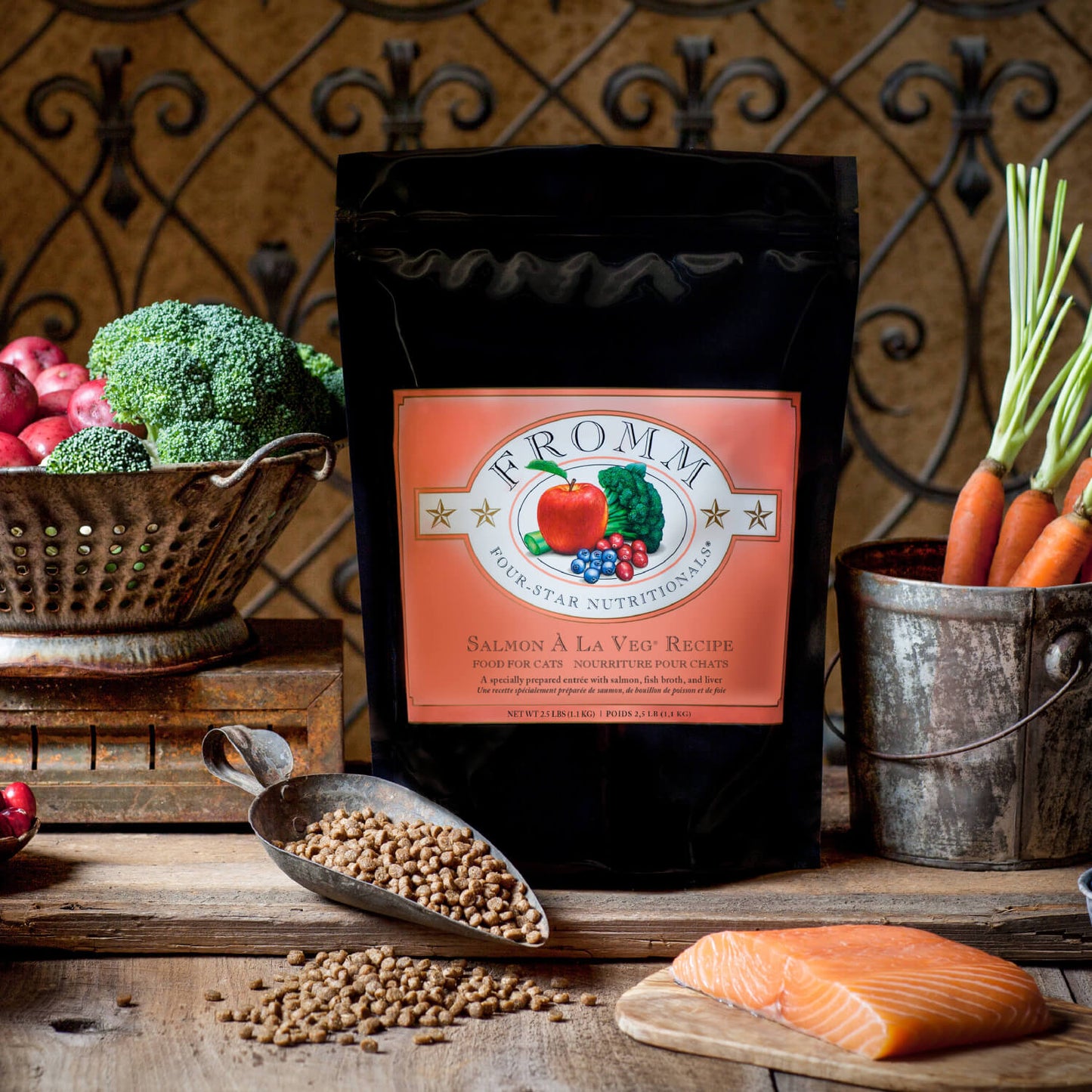 FROMM® FOUR STAR NUTRITIONALS® SALMON À LA VEG RECIPE DRY CAT FOOD